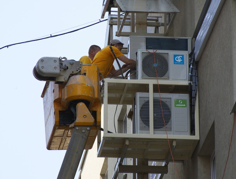 Вызов мастера для установки кондиционера: гарантия качества и безопасности